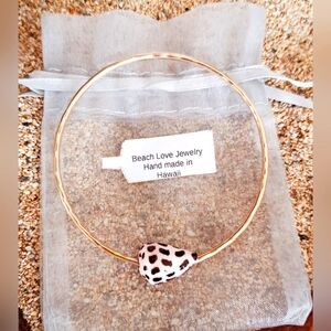 Beach Love Jewelry 14k GF Hebrew Cone Shell Bangle, Made in Hawai'I,  size M